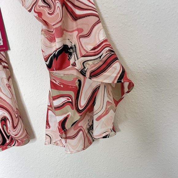 NWT Vince Camuto Anniversary Top - Picture 3 of 7